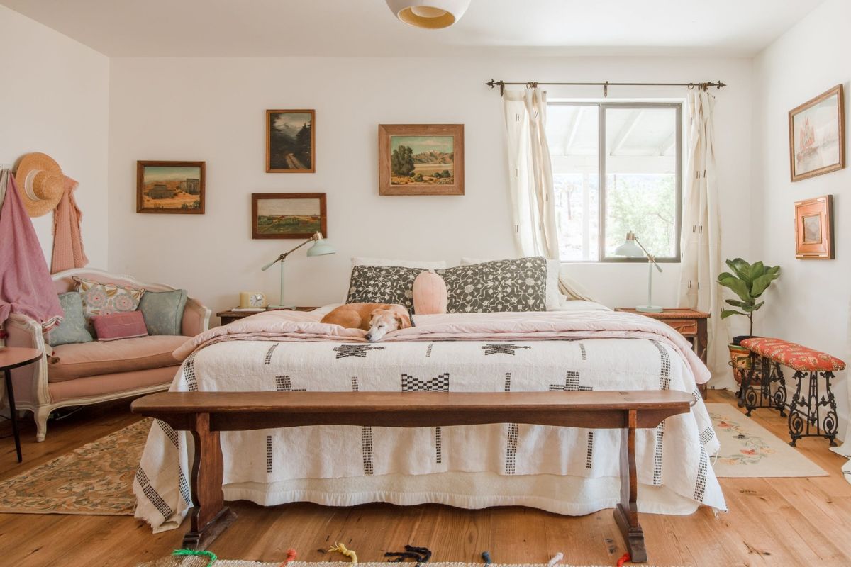 You are currently viewing Eclectic Style Bedroom: Fusion of Styles for Unique Comfort