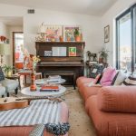 Eclectic Style Living Room: Mixing Genres for Expressive Spaces