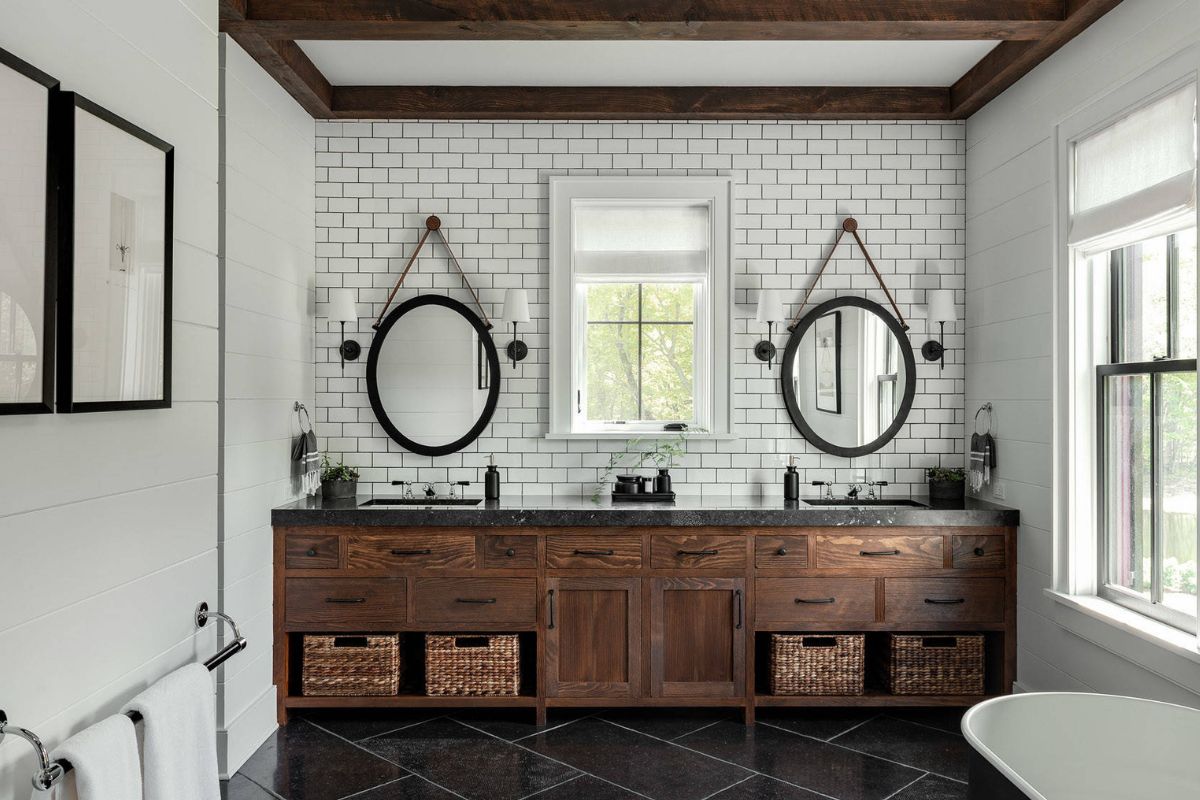 You are currently viewing Farmhouse Style Bathroom: Creating a Rustic Oasis