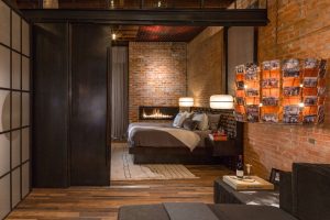 Read more about the article Industrial Style Bedroom: Raw Aesthetics and Cozy Comfort